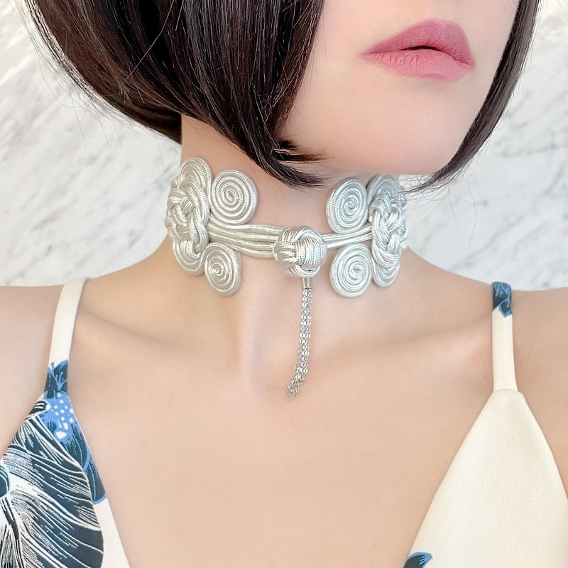 Evening Bell / Silver / China Button Choker SV081 - Chokers - Other Materials Silver