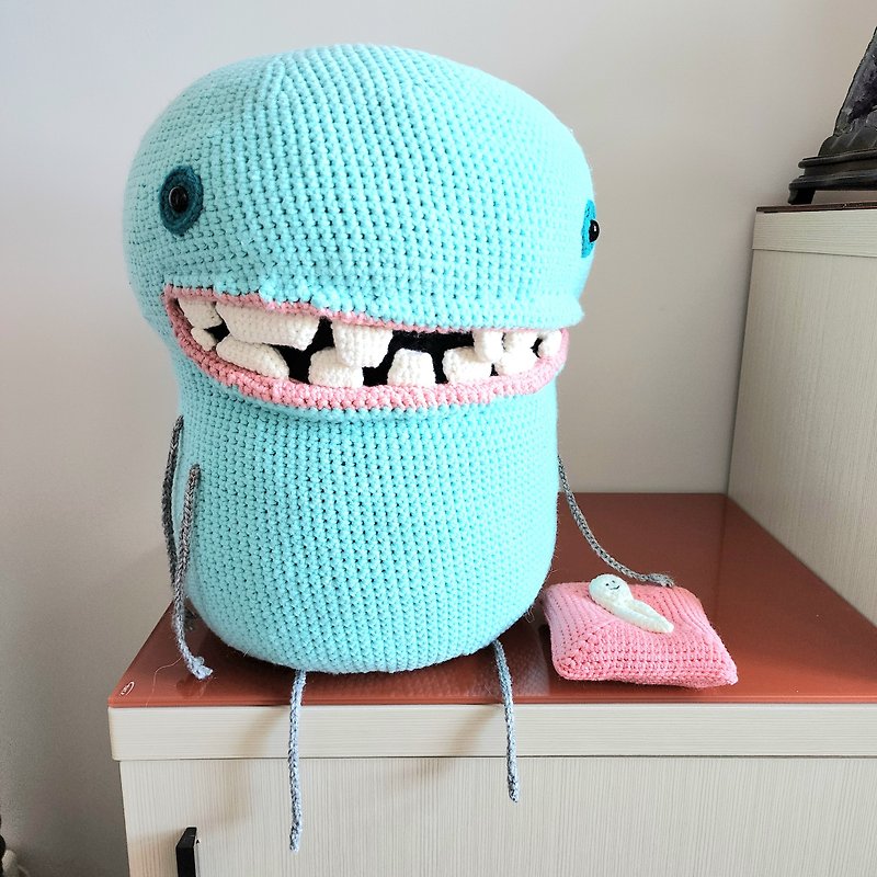 客製玩偶抱枕 牙牙小怪獸跟牠的小缺牙 - 枕頭/抱枕 - 聚酯纖維 藍色