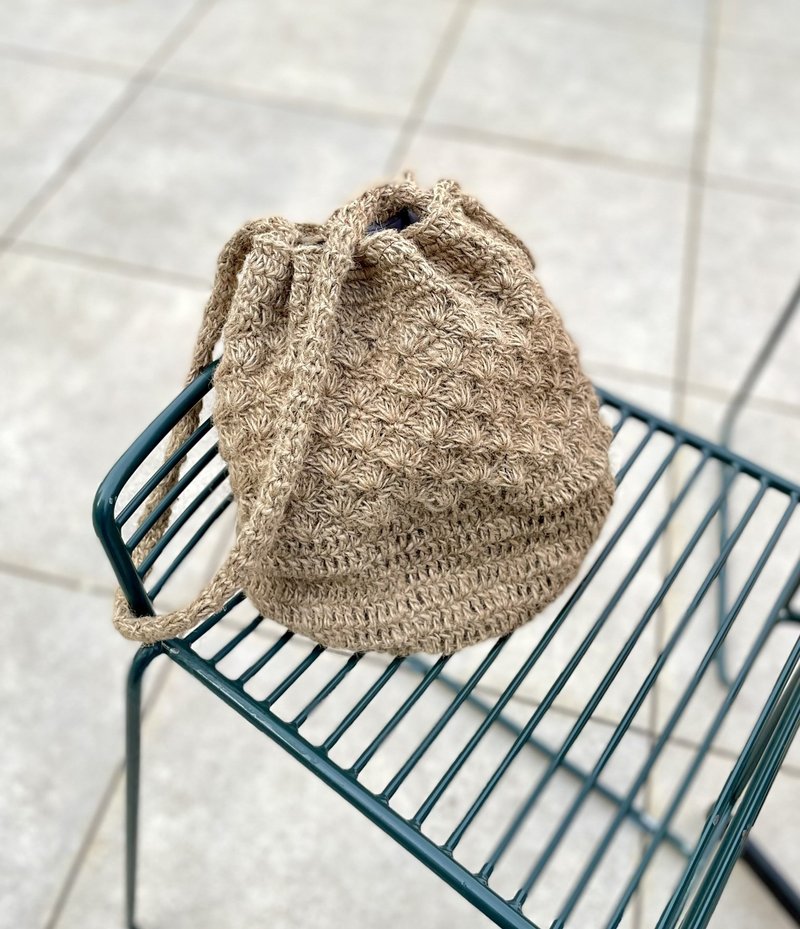 麻繩編織籃形圓底束口單肩包 - 束口袋/束口背包/水桶包 - 棉．麻 卡其色