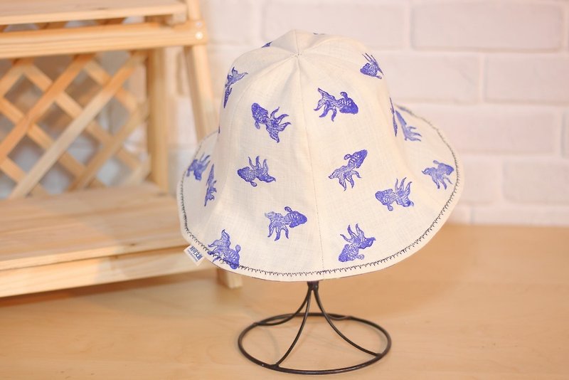 [Meow star who hide and seek - double-sided blue goldfish] bud hat - Hats & Caps - Cotton & Hemp Blue