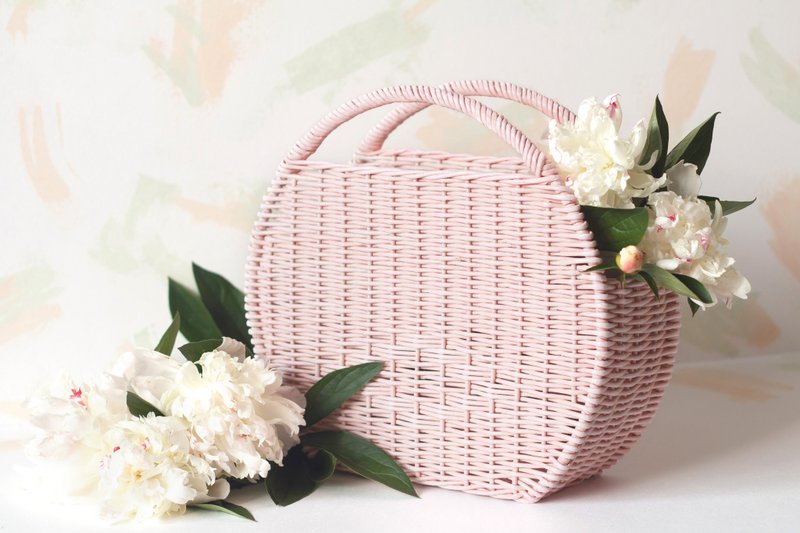 ピンクのウィッカーハンドバッグ、丸型ショッピングバスケット - トートバッグ・ハンドバッグ - 紙 ピンク