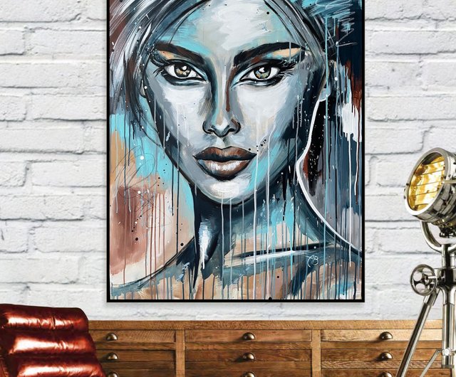 キャンバスに描かれた表情豊かな女性の顔の絵画 女性の肖像画 ドリップ