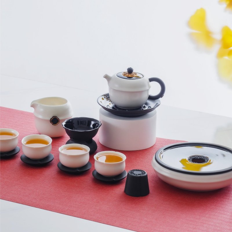 陸寶 海棠清歡茶禮 1壺1海5杯+壺承+水方 茶具組 - 茶壺/茶杯/茶具 - 瓷 