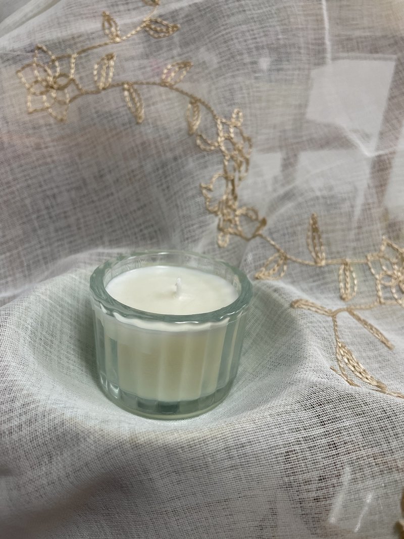 Airy & Soft | White Curtain Scented Soy Wax Candle | Phthalate-Free Fragrance - Candles & Candle Holders - Wax 