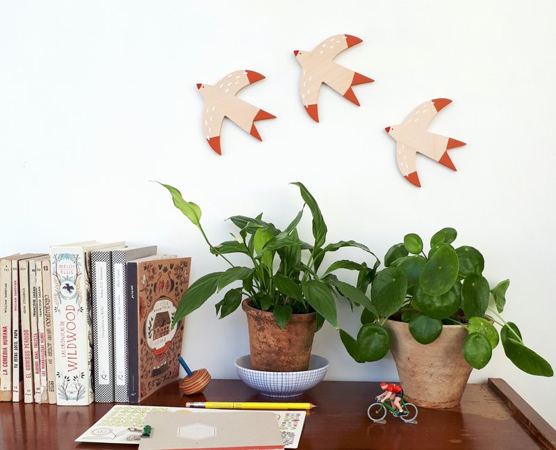 Three Orange Birds wall decoration made of Finnish birch wood - 壁貼/牆壁裝飾 - 棉．麻 橘色