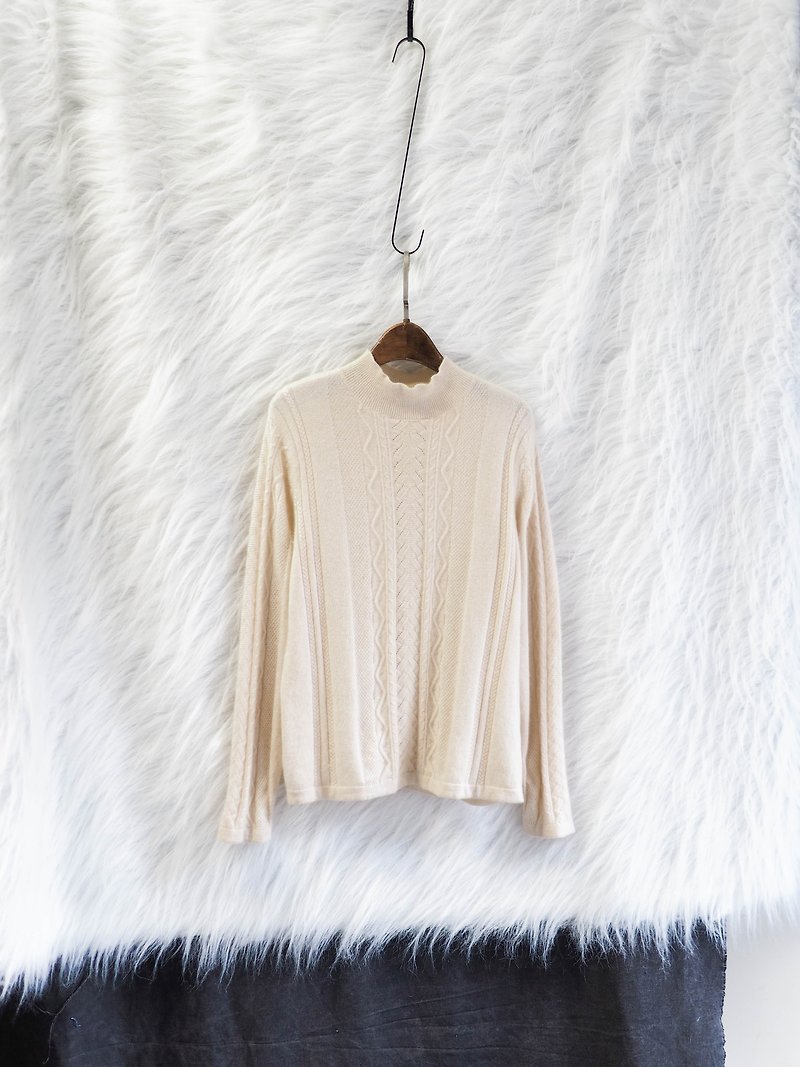 岐阜 beige three-dimensional twist texture light time antiques Kashmir cashmere vintage sweater cashmere - Women's Sweaters - Wool Yellow
