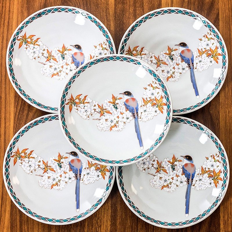 Japanese imported Jiugu ware ceramic plate Japanese hand-painted mountain cherry bird dessert plate salad fruit snack spit bone plate - Plates & Trays - Porcelain 