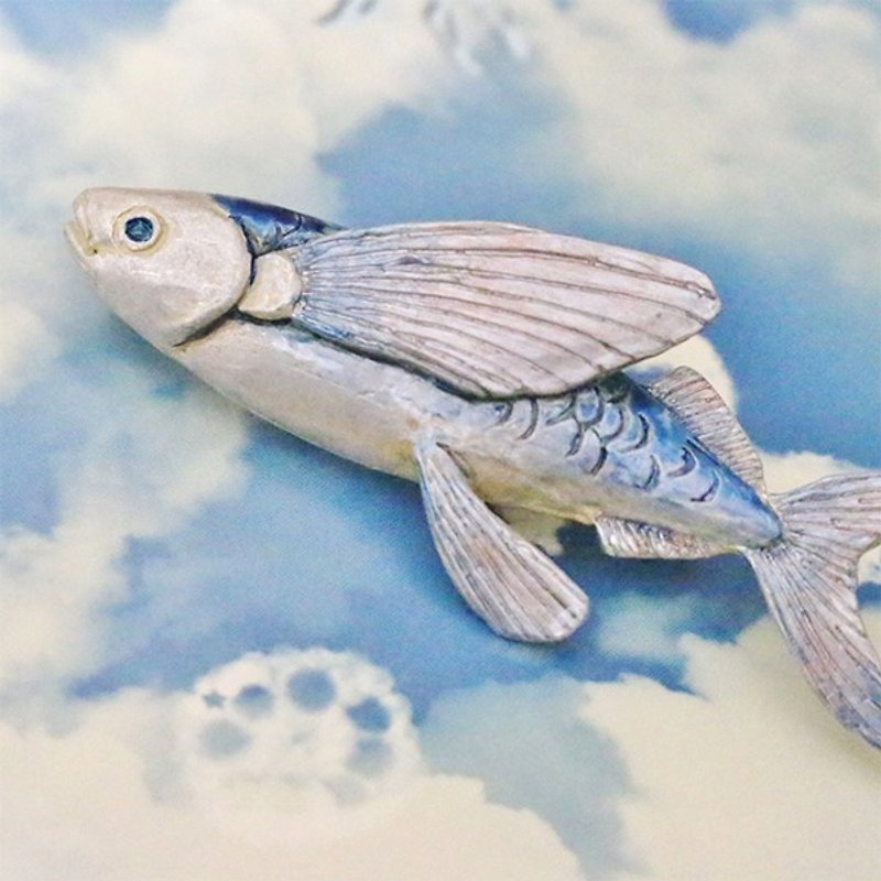 Flying Fish Hamatobiuo / Pin Brooch PB076 - Brooches - Other Metals Blue