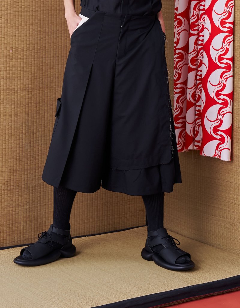 INF 24AW Deconstructed Pleated Japanese-Style Wide Shorts - Men's Pants - Polyester Black