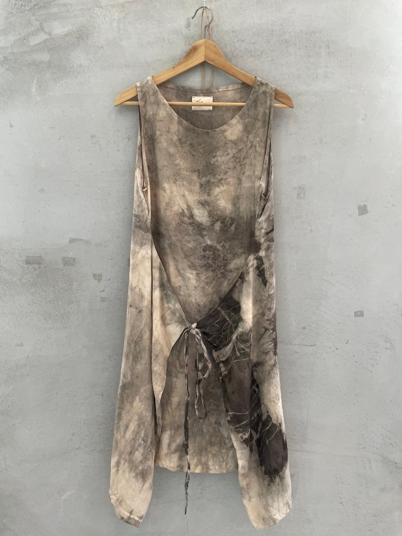 【ZhiZhiRen】手工植物染對稱綁繩洋裝 | 杉沐系列 - 連身裙 - 棉．麻 灰色