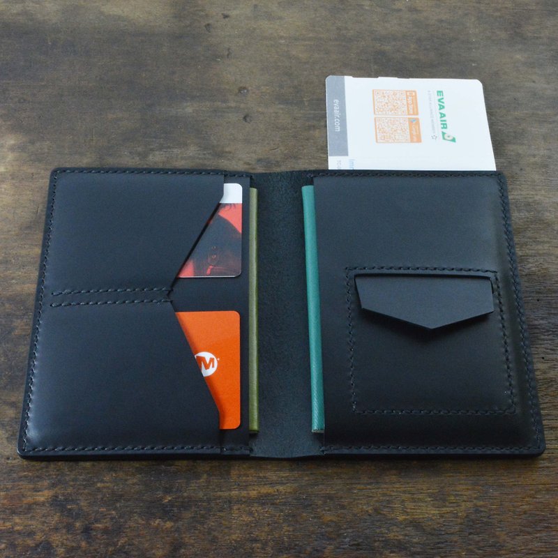 真皮 護照夾/護照套 黑色 - 義大利協會認証植鞣革 黑色手縫多功能護照夾/護照套