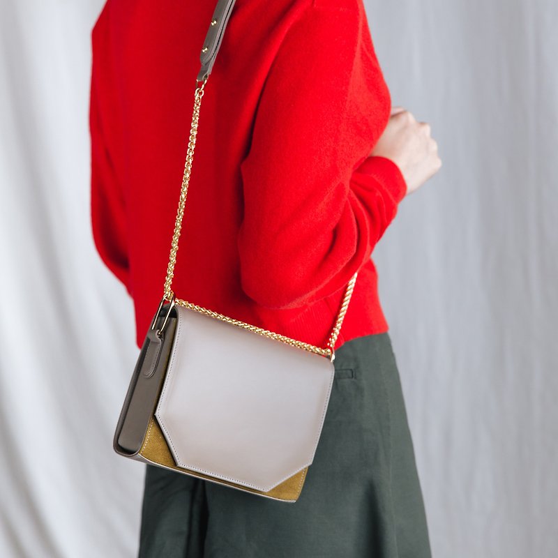 PANDORA SMALL - SMALL MINIMAL WOMAN LEATHER SHOULDER BAG- BEIGE/CREAM - Messenger Bags & Sling Bags - Genuine Leather Khaki