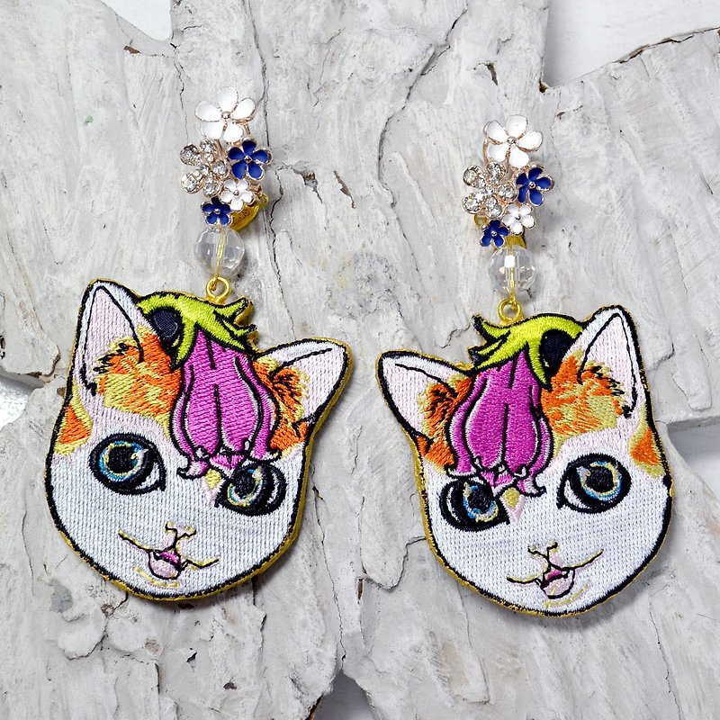 TIMBEE LO X GOOKASO Lithospermum Cat Embroidered Earrings Single Sale - Earrings & Clip-ons - Thread Purple