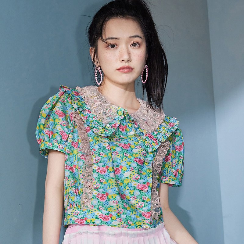 Floral Lace Patchwork Doll Collar Short Sleeve Shirt - Women's Tops - Other Materials Multicolor