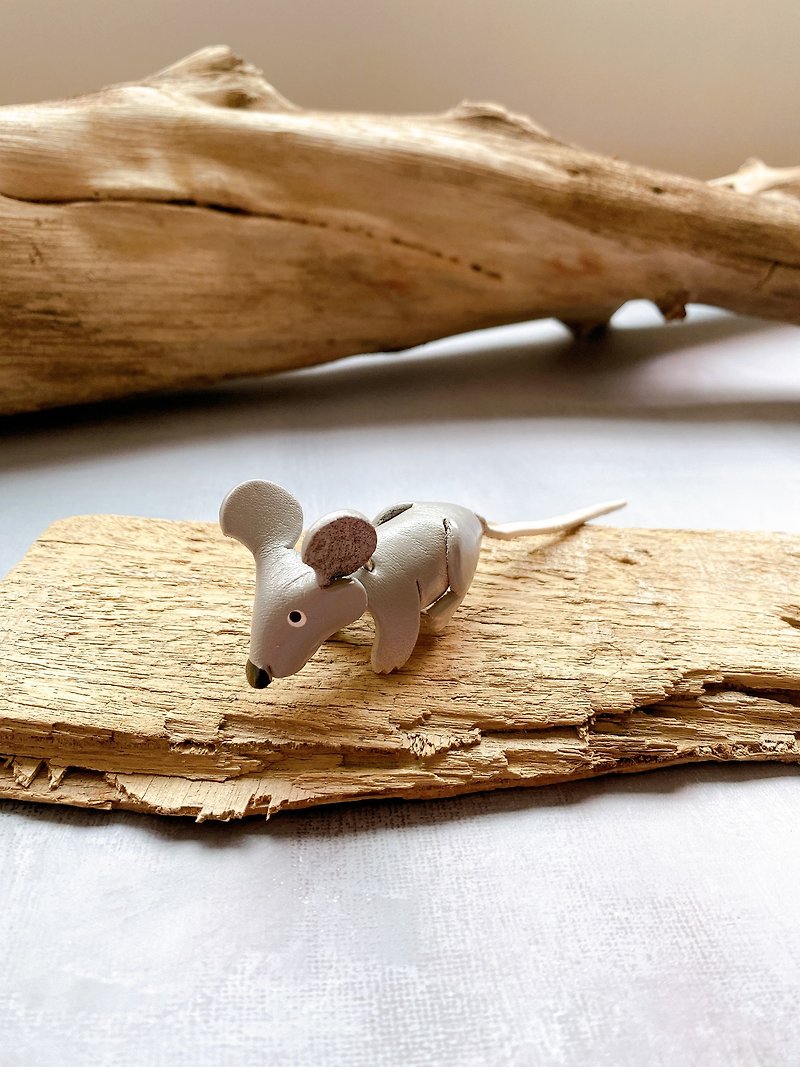Leather carving products---cute mouse - Keychains - Genuine Leather Multicolor