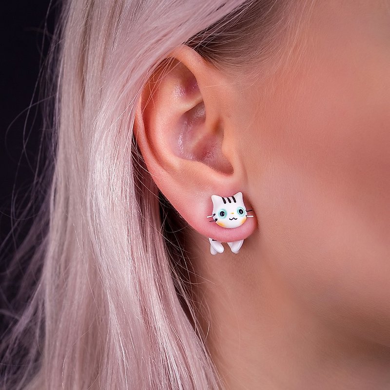 Witch Cat Earrings - Polymer Clay Earrings, Fake Gauge / Fake Plug / Cute Gift - ต่างหู - ดินเหนียว ขาว