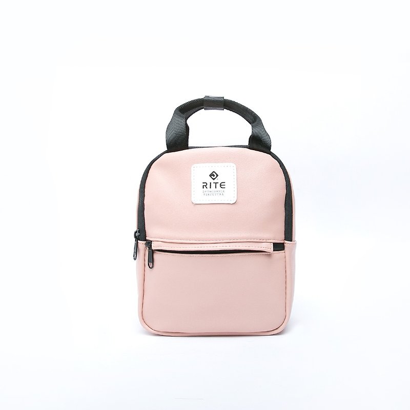 【RITE】樂遊系列 -兩用迷你後背包-皮革粉紅 - 後背包/書包 - 防水材質 粉紅色