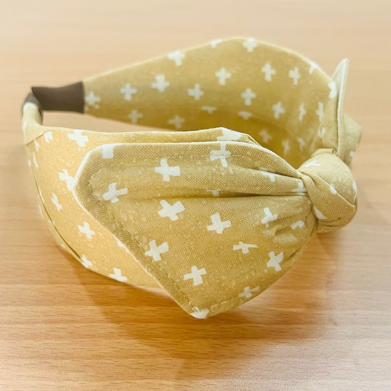 MOYA wide handmade hairband small cross Khaki - เครื่องประดับผม - ผ้าฝ้าย/ผ้าลินิน สีน้ำเงิน