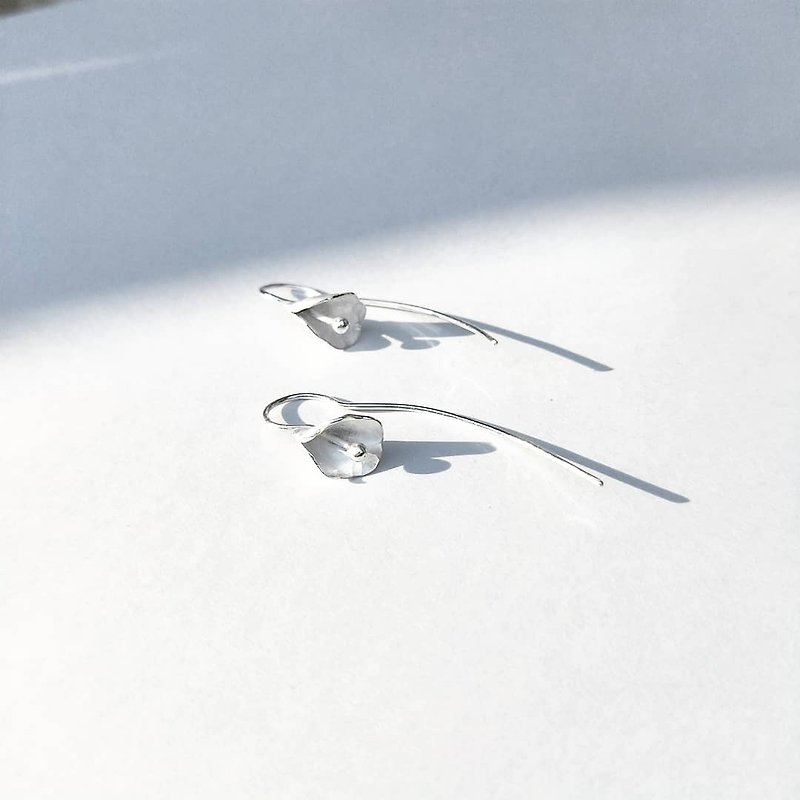 │花艸│ Wind chime flower earrings • Sterling silver earrings • Sterling silver Clip-On • Original designer - ต่างหู - โลหะ 