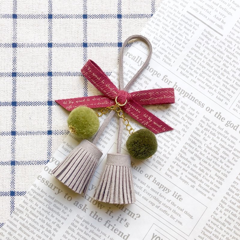 Suede fringed hair ball ornaments / gray - Christmas limited - Hair Accessories - Other Materials Gray