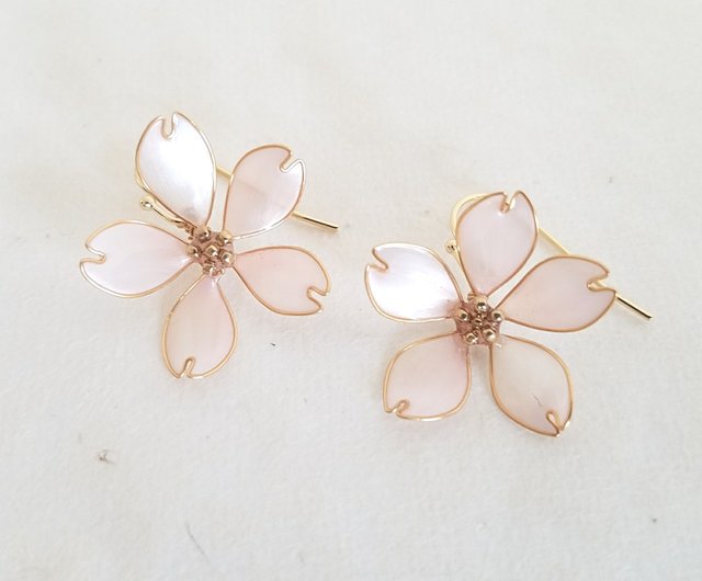 cherry blossom simple pierced/clip-on earrings - Shop hina