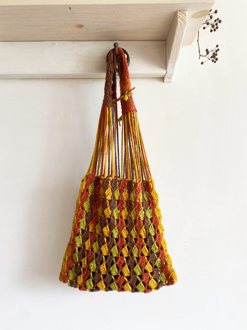 【好日手作】Handmade德國毛線手工編織秋天的顏色側背包 - 側背包/斜背包 - 羊毛 多色
