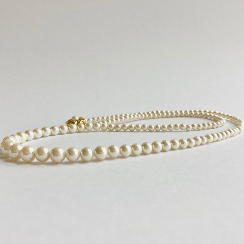 ガラスパールグラデーションマチネーネックレス/約4x8mm約61cm/クリーム/G/made in japan - 項鍊 - 貝殼 金色