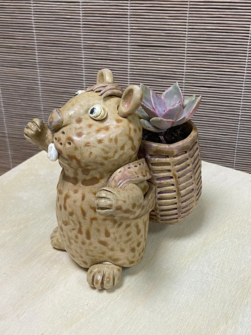 プレーリードッグの植木鉢 - 陶芸/ガラス - 陶器 