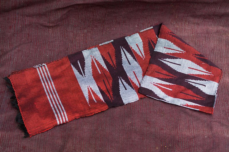 EARTH.er │FAIR TRADE product Nepali "DHAKA" SCARF #11│ - ผ้าพันคอ - ผ้าฝ้าย/ผ้าลินิน สีแดง