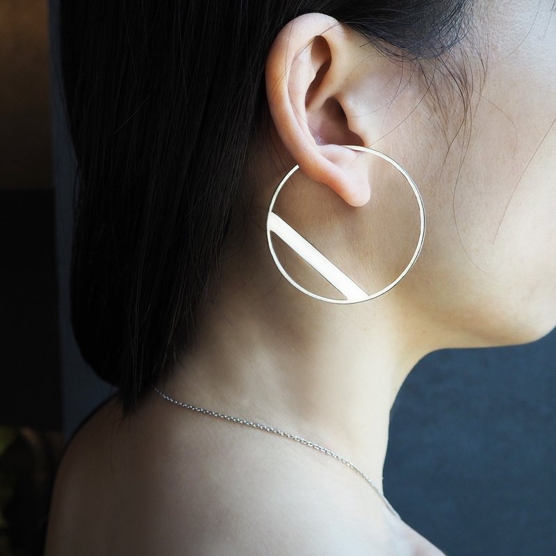 round b earring_圓框b耳骨環 沒耳洞 耳環 耳夾 訂製 耳骨夾 925 - 耳環/耳夾/耳骨夾 - 銀 銀色