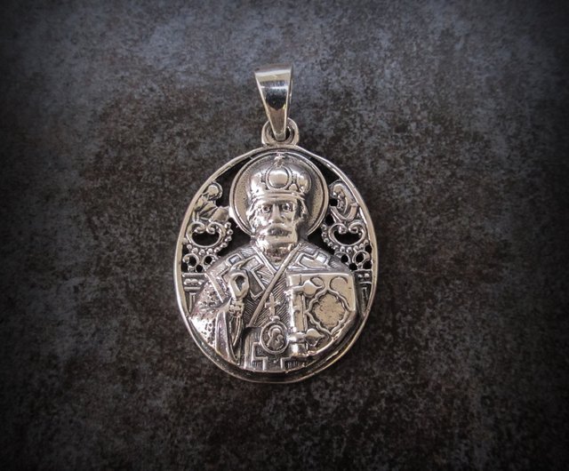 Saint hot sale nicholas pendant