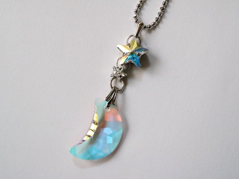 Dreaming Rainbow Moon Necklace Blue Moon Austrian Crystal Glass Light Sapphire Star Star Space Illusion Magic Dream Crescent First Quarter Aurora - Necklaces - Glass Multicolor