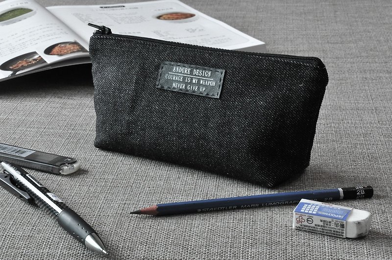 ENDURE/牛仔黑筆袋 - กล่องดินสอ/ถุงดินสอ - ผ้าฝ้าย/ผ้าลินิน สีดำ