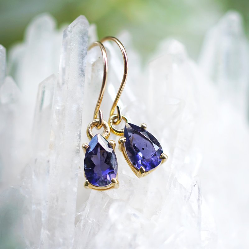 14KGF Iolite Pear Shape Cut Claw Earrings Altea - Earrings & Clip-ons - Gemstone Blue