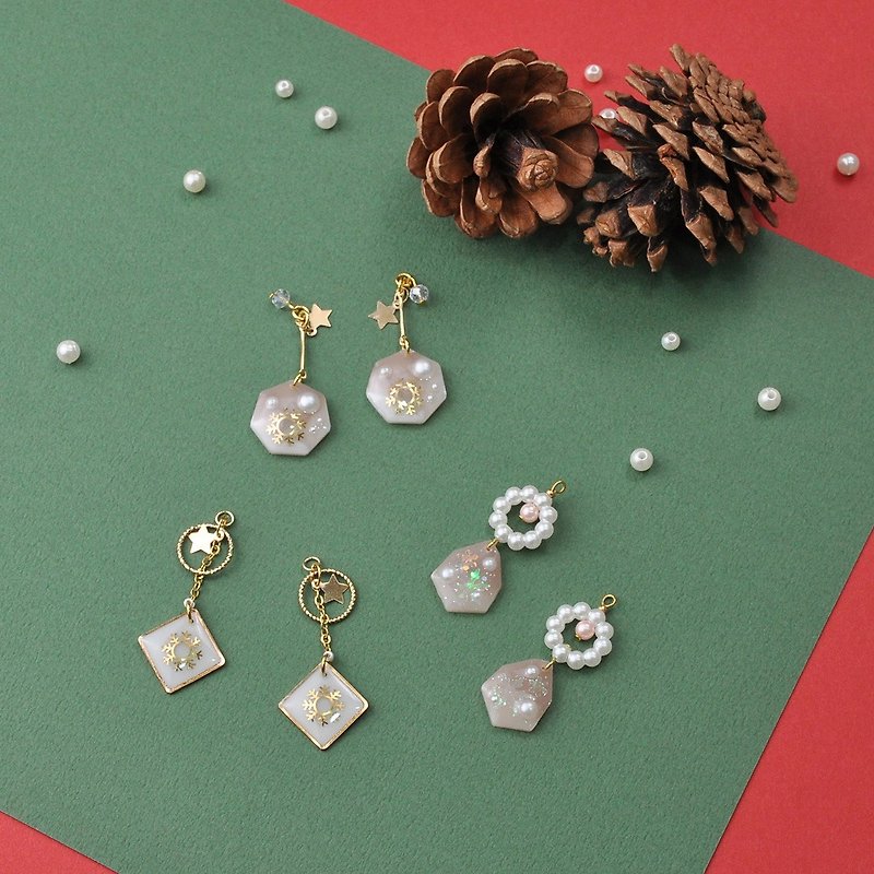 [In Stock] Winter Snowflake×Star Earrings/ Clip-On - ต่างหู - เรซิน หลากหลายสี