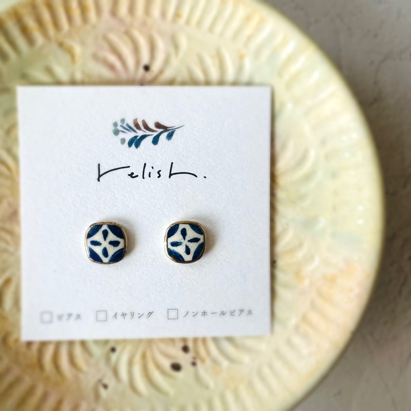 【再販】瓷磚紋樣 手繪 陶瓷 金繼 耳針 耳夾 無耳洞耳夾 藍色 白色 燒製 金色 禮物 贈禮 - 耳環/耳夾/耳骨夾 - 陶 藍色