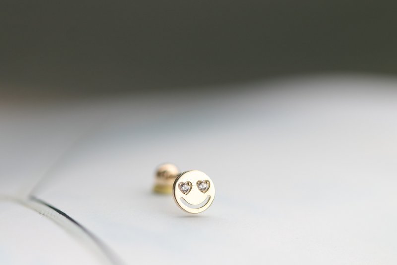 14K Love Smile Piercing 微笑鎖珠耳環(單個)耳骨 耳窩 不退色 - 耳環/耳夾/耳骨夾 - 貴金屬 金色