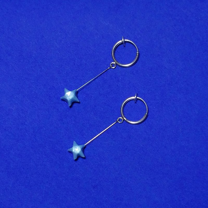 Lucky Shooting Star Ear Clips/ Earrings - ต่างหู - กระดาษ สีน้ำเงิน