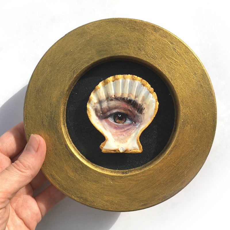 Original Painting on Shell Framed Lover's Eye Antique Artwork Small Dark - 壁貼/牆壁裝飾 - 其他材質 粉紅色