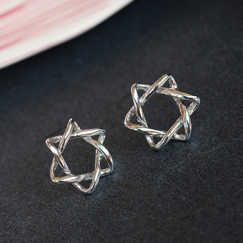 Simple woven hexagonal sterling silver earrings 925 sterling silver ornaments - ต่างหู - โลหะ สีเงิน