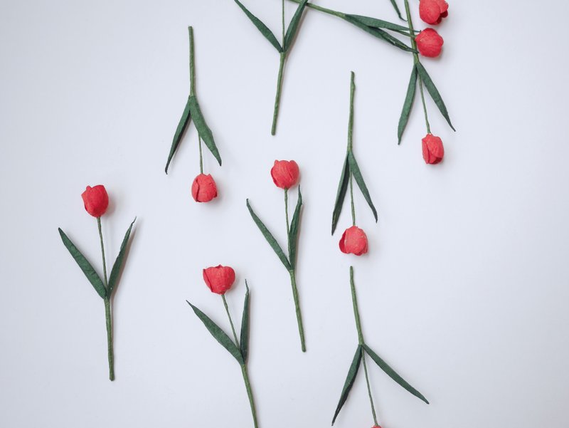 Paper flower, 10 pieces, DIY centerpieces small Tulips with leaves, red color. - 木工/竹藝/紙雕 - 紙 紅色