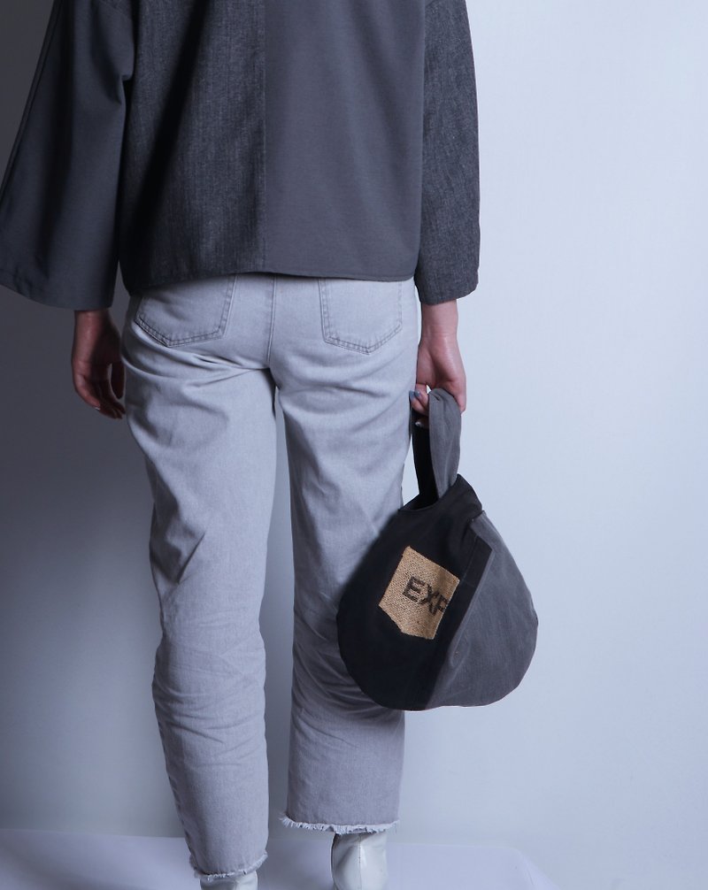 Denim Japanese style wrist bag - กระเป๋าถือ - ผ้าฝ้าย/ผ้าลินิน 