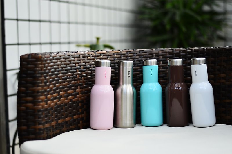 [Welfare goods] micro-flaw @ half price clearance @ Driver fashion hot and cold thermos bottle 380ml-chocolate / pink (kuso stickers bundled) - Teapots & Teacups - Other Metals Brown
