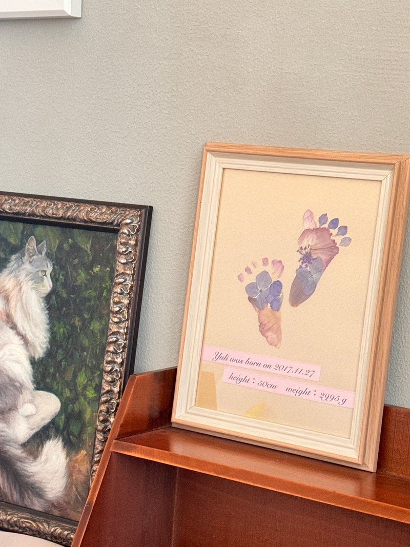 Flower foot photo frame - ของวางตกแต่ง - ไม้ สึชมพู