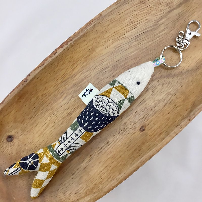 Every year there is a fish key ring / strap - the most Meng gift - Charms - Cotton & Hemp 