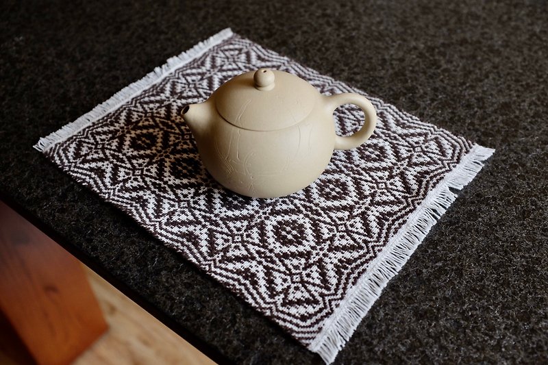 Handwoven cotton wool pattern coaster table mat small tea table - ผ้ารองโต๊ะ/ของตกแต่ง - ผ้าฝ้าย/ผ้าลินิน หลากหลายสี