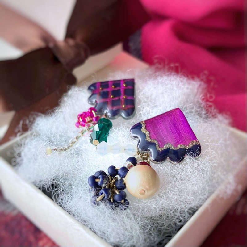 Navy x Magenta Clip-On/Earrings - ต่างหู - พลาสติก สึชมพู