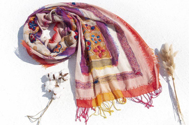 Pashmina刺繡羊毛披肩/針織圍巾/刺繡圍巾/羊絨披巾/喀什米爾Cashmere 圍巾羊毛 毛線圍巾克什米爾圍巾-花 - 圍巾/披肩 - 羊毛 多色