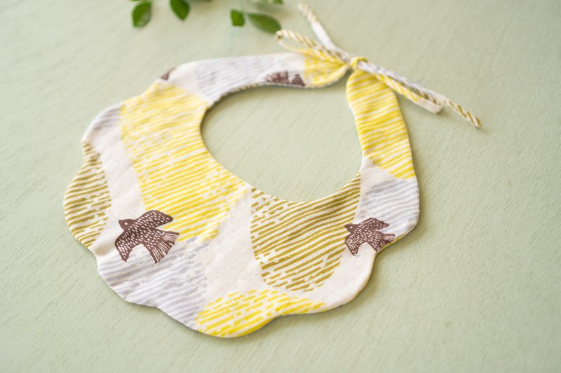 好寶寶禮物  花瓣圍兜兜  快樂飛飛 - 圍兜/口水巾 - 棉．麻 黃色