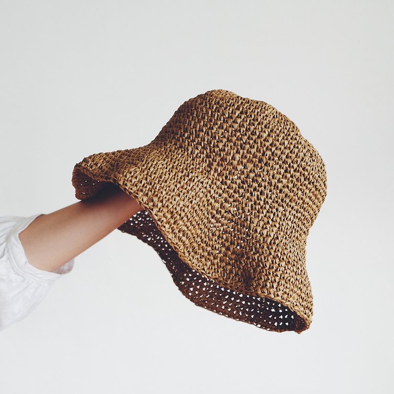 May・Yarn Ball Ranch・Hand-woven Wave Fisherman Hat - เย็บปักถักร้อย/ใยขนแกะ/ผ้า - ผ้าฝ้าย/ผ้าลินิน 
